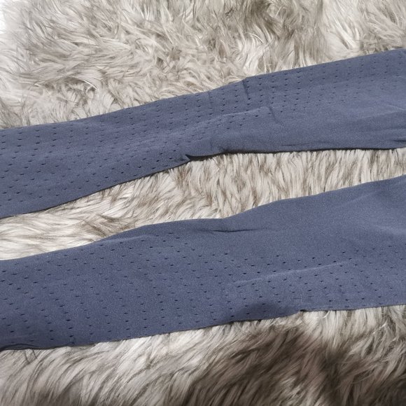 Lululemon Reveal 7/8 Tight *Vortex 25" - Picture 6 of 9